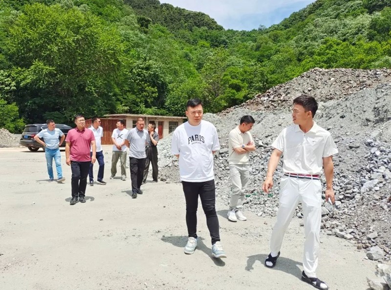 貴州鼎盛鑫礦業(yè)發(fā)展有限公司董事長(zhǎng)到訪(fǎng)中科礦業(yè)