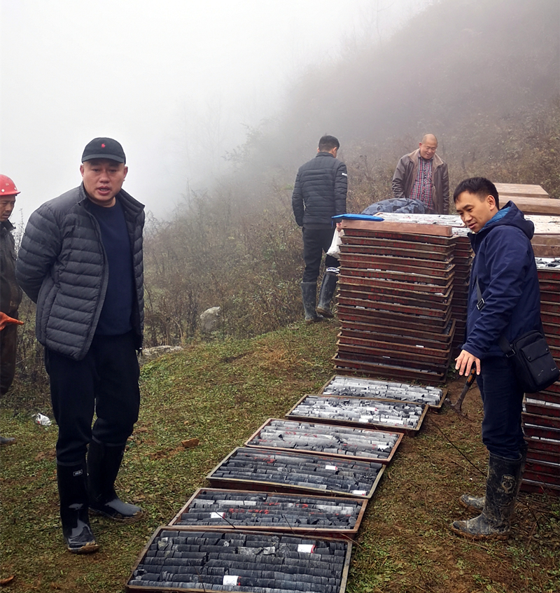 洛陽開元集團(tuán)副總經(jīng)理張海濤蒞臨貴州開元檢查指導(dǎo)工作